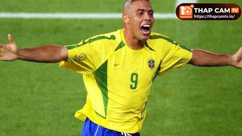 Sự nghiệp quốc tế của cựu cầu thủ Ronaldo béo